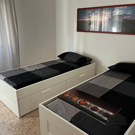 Casa Vacanze Dalla Lory Rimini Luaran gambar