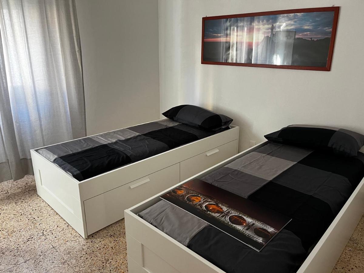 Casa Vacanze Dalla Lory Rimini Luaran gambar